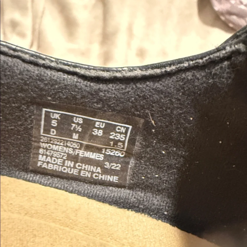 Black Women's Mary Jane Shoes -Clarks 7.5 - Picture 6 of 10